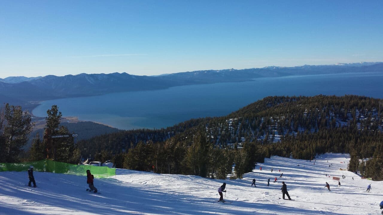 Skiing photo 2